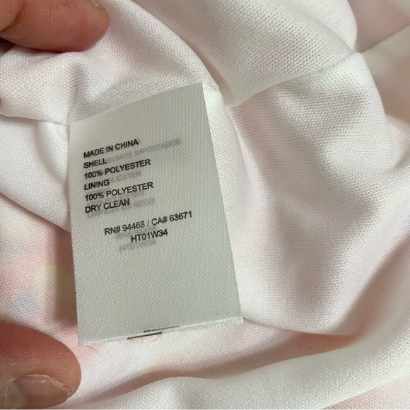 Laundry by Shelli Segal
Floral Ruffle Dress size 12 - Picture 10 of 14